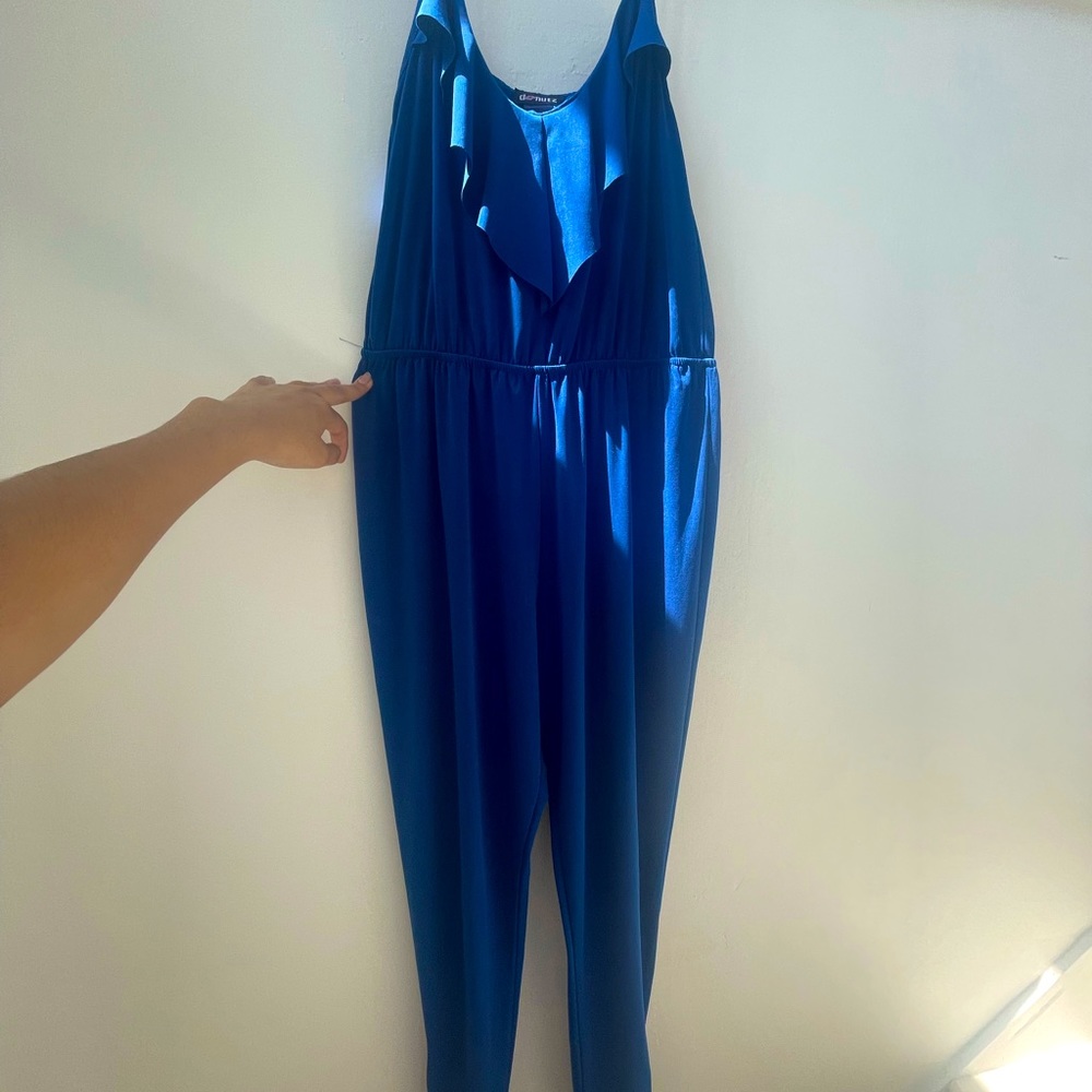 A jumpsuit color blue and size S